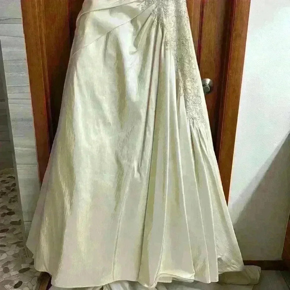 NWT Sophia Tolli gown - Picture 5 of 17